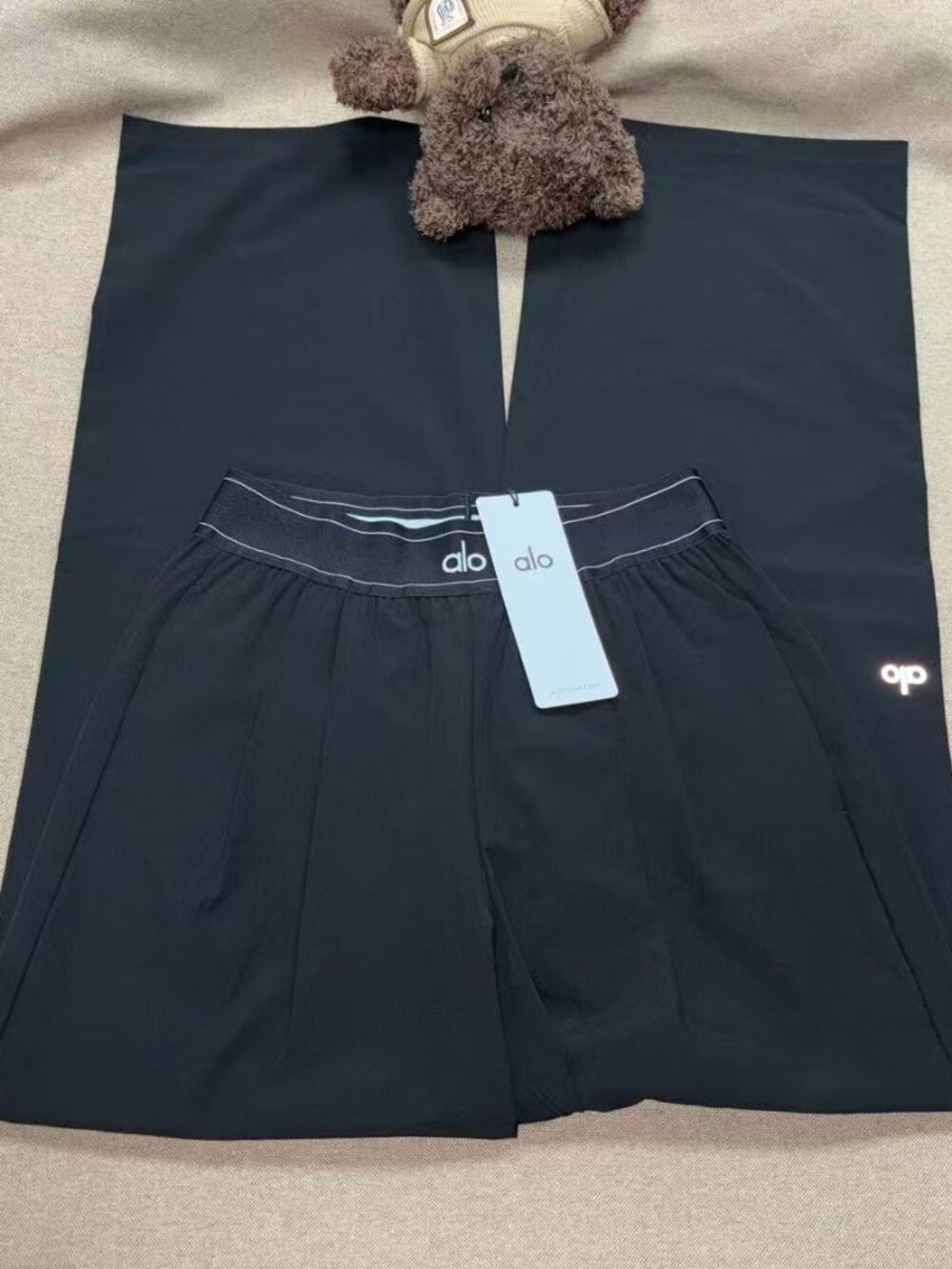 Alo Yoga Suit Up Trouser Black Regular Size 30-inch Inner Seam Length 🖤